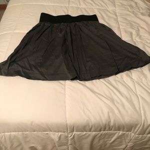 Knee Length Gray Elastic Waist Skirt
